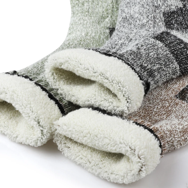 زوج واحد من الجوارب الرجالية ا - مراجعة Wool Hiking Sock وسعره