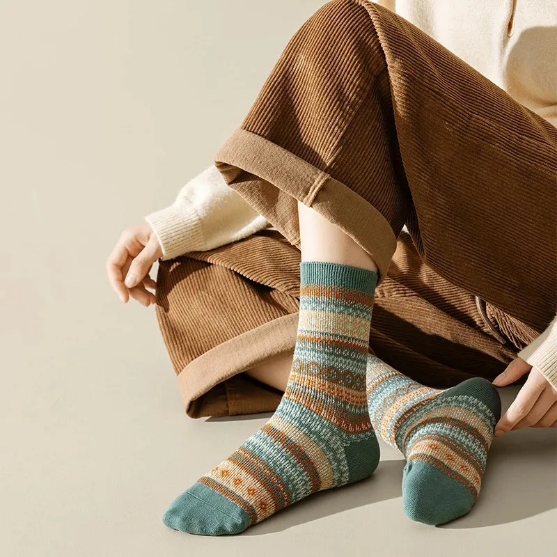3 أزواج من جوارب النساء القطني - مراجعة Cotton Crew Sock Pack وسعره