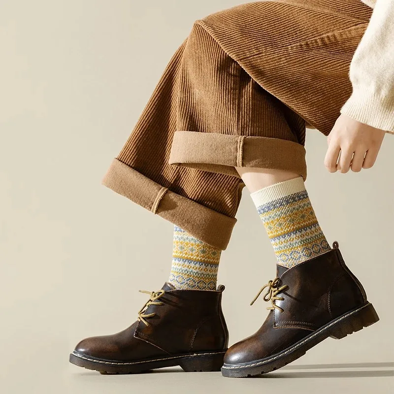 3 أزواج من جوارب النساء القطني - مراجعة Cotton Crew Sock Pack وسعره